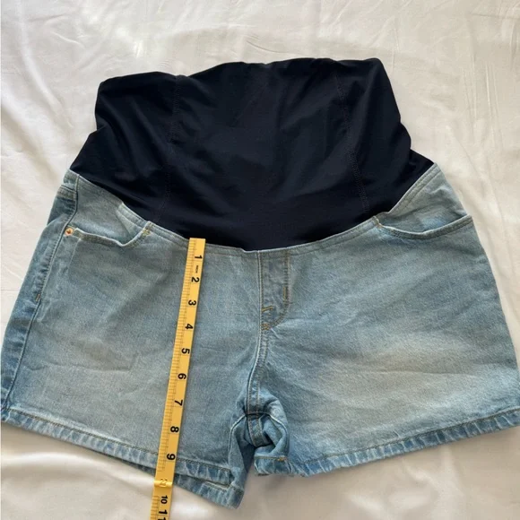Maternity Denim Shorts with Black Stretch Panel - Picture 3 of 6